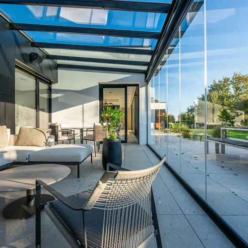 Terrasse couverte par pergola vitrée à Plougastel-Daoulas